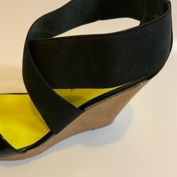 CL by Laundry Wedges - Picture 9 of 12